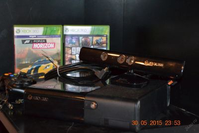Лот: 5491675. Фото: 1. Xbox 360E 60gb + Kinect + gta... Игровые приставки, консоли