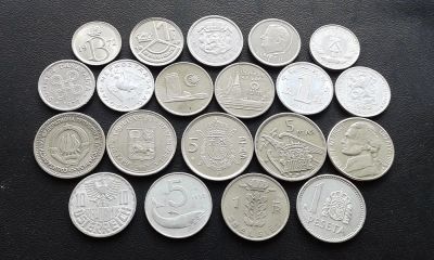 Лот: 10612927. Фото: 1. 20 монет стран Мира - одним лотом... Европа