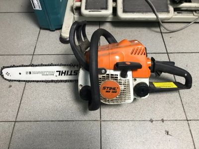 Лот: 25759039. Фото: 1. Бензопила STIHL MS180 Хорошая... Бензо-, мотоинструмент