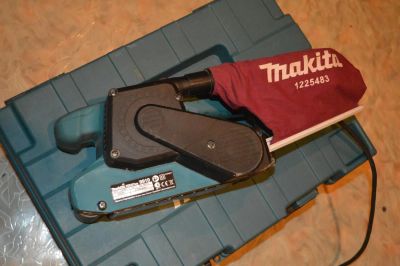 Лот: 6629217. Фото: 1. Ленточная шлифмашина Makita 9910. Электроинструмент