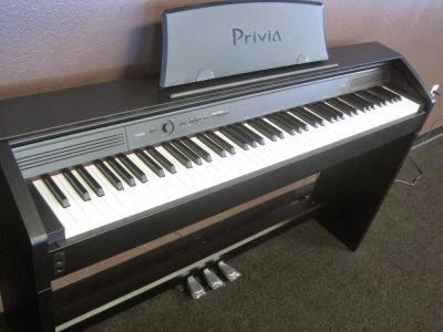 Лот: 5489191. Фото: 1. Цифровое пианино Casio PX-750. Клавишные