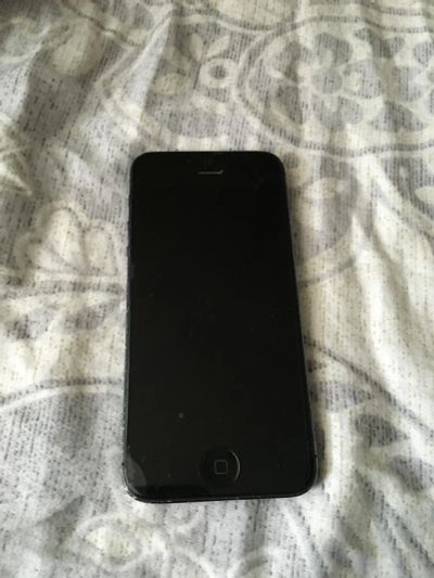 Лот: 6328369. Фото: 1. iPhone 5 16 GB. Смартфоны