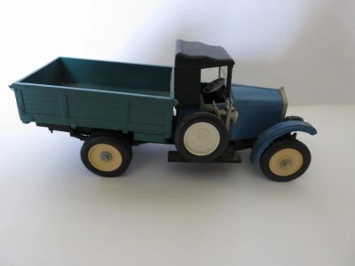Лот: 4125632. Фото: 1. Модель 1:43 Амо-F-15. Игрушки