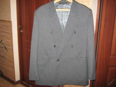 Лот: 4696895. Фото: 1. Костюм мужской р.50. Костюмы классические, деловые
