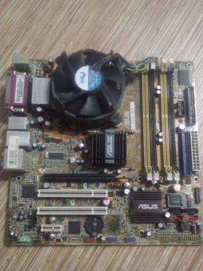 Лот: 11620443. Фото: 1. Материнская плата Asus P5LD2-VM... Материнские платы
