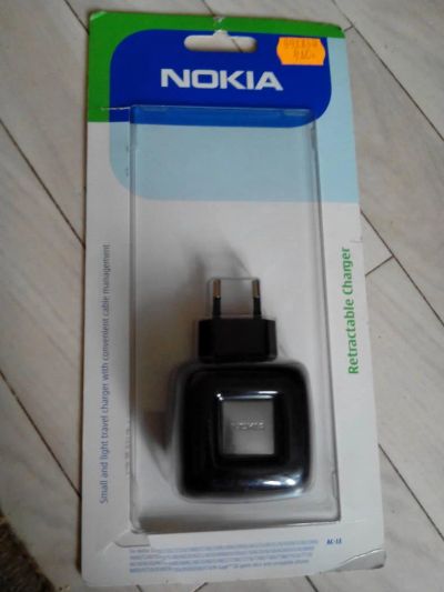 Лот: 5170553. Фото: 1. зарядка для nokia толстая, оригинал. Зарядные устройства, блоки питания, адаптеры сетевые для смартфонов