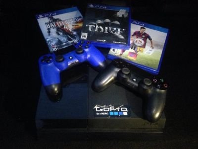 Лот: 5449101. Фото: 1. Playstation 4 (2 джойстика + 5... Игровые приставки, консоли