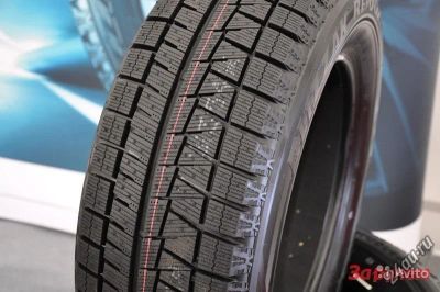 Лот: 12119635. Фото: 1. Bridgestone Blizzak Revo GZ 185... Шины