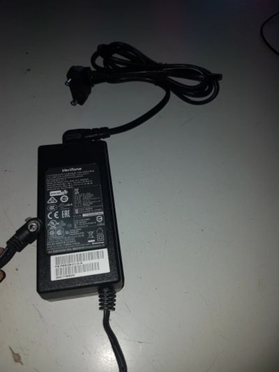 Лот: 14065122. Фото: 1. Блок питания SM09003A Verifone... Зарядные устройства, блоки питания для бытовой техники