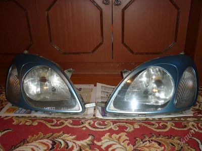 Лот: 1612426. Фото: 1. Фары Toyota Vitz Оригинал. Оптика и освещение