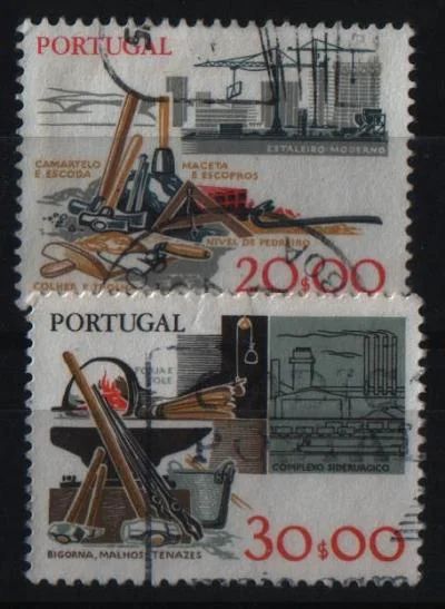 Лот: 6961159. Фото: 1. Португалия пром 2марки. Марки