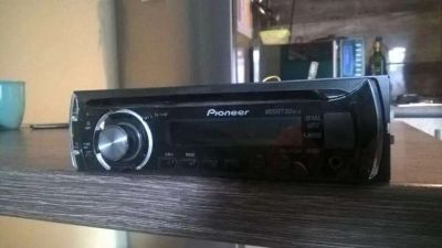 Лот: 7512233. Фото: 1. Продам магнитолу pioneer deh2120ub. Автомагнитолы