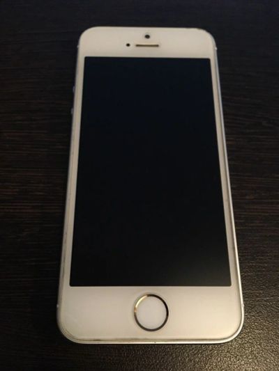 Лот: 10732252. Фото: 1. iPhone 5s 16gb с Touch ID. Смартфоны