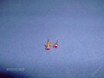 Лот: 1485292. Фото: 1. серьги гвоздики. Серьги, каффы