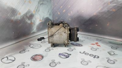 Лот: 23585611. Фото: 1. Компрессор кондиционера Mitsubishi... Двигатель и элементы двигателя