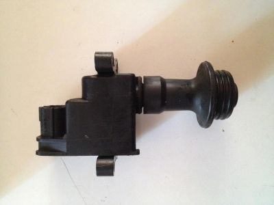 Лот: 5251490. Фото: 1. Катушка зажигания двигатель RB25. Электрооборудование