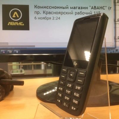 Лот: 14951936. Фото: 1. Fly FF247 (2sim). Кнопочные мобильные телефоны