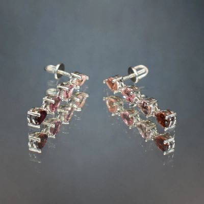 Лот: 21426330. Фото: 1. Серьги-пусеты с камнями: Турмалин... Серьги, каффы