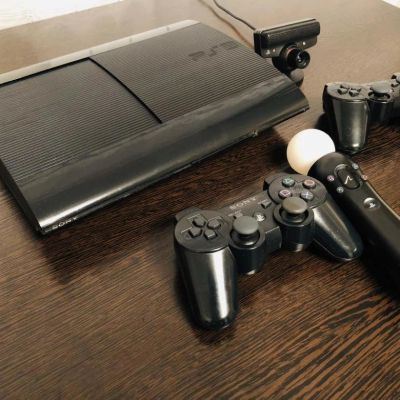 Лот: 15662992. Фото: 1. Sony Play Station 3 SuperSlim. Игровые приставки, консоли