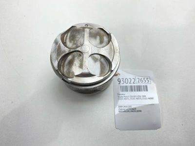 Лот: 24775114. Фото: 1. Поршень Toyota Mark Ii 2000 1310146071... Двигатель и элементы двигателя