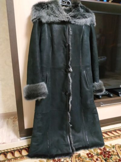 Лот: 12426023. Фото: 1. Продам женскую дубленку ОС 48-50р. Верхняя одежда