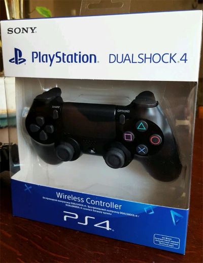 Лот: 11778782. Фото: 1. Sony dualshock 4 V2. Аксессуары для игровых приставок, консолей, геймпады