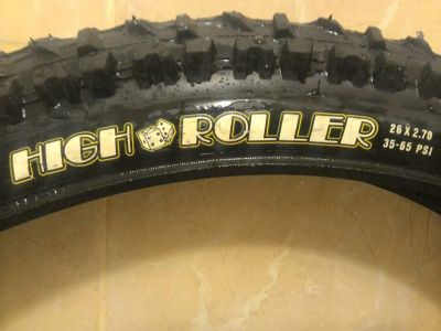 Лот: 6839867. Фото: 1. Новые покрышки Maxxis High Roller... Запчасти