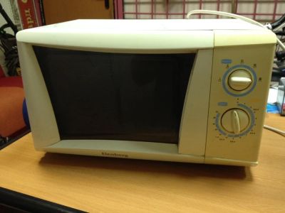 Лот: 7803450. Фото: 1. микроволновая печь elenberg MS-2006M. Микроволновки, мини-печи