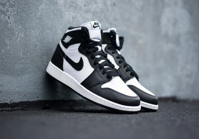 Лот: 8560194. Фото: 1. Кроссовки Nike Air Jordan 1 Retro. Кеды, кроссовки, слипоны