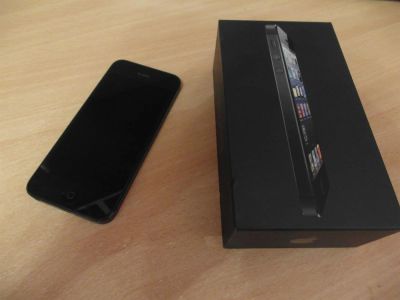 Лот: 2977483. Фото: 1. iPhone 5 16Gb. Полный комплект... Смартфоны