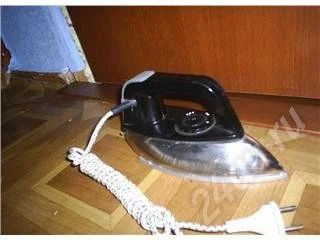 Лот: 26499. Фото: 1. Электроутюг УТ1000. Красноярск