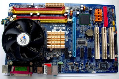 Лот: 7661364. Фото: 1. Материнская плата Gigabyte Ga-945p-s3... Материнские платы