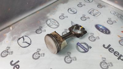 Лот: 23583296. Фото: 1. Поршень с шатуном Mitsubishi Pajero... Двигатель и элементы двигателя