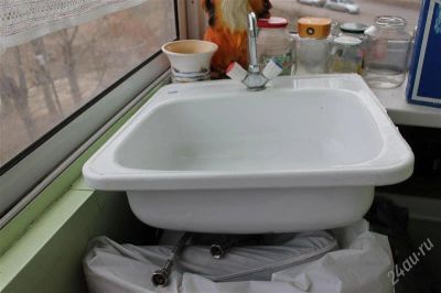Лот: 1730358. Фото: 1. раковина со смесителем. Раковины, умывальники