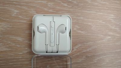 Лот: 12234688. Фото: 1. EarPods replika. Наушники, гарнитуры