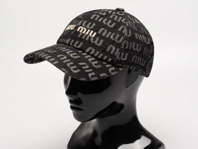 Лот: 24974556. Фото: 1. Кепка Miu Miu. Шарфы, платки