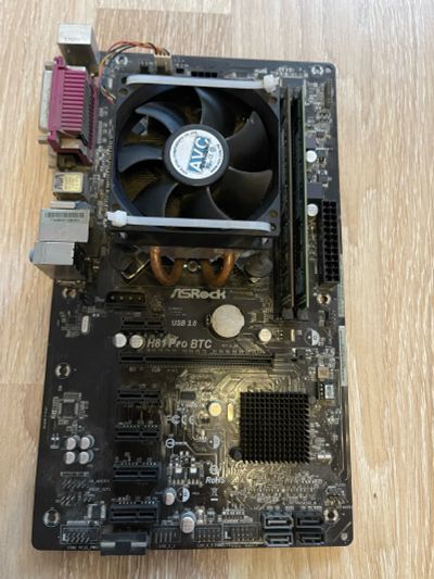 Лот: 20074289. Фото: 1. Материнская плата LGA1150: ASRock... Комплекты запчастей
