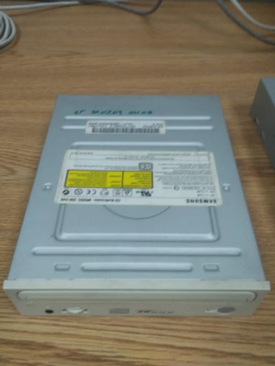 Лот: 12666794. Фото: 1. Привод CD-RW Samsung. Приводы CD, DVD, BR, FDD