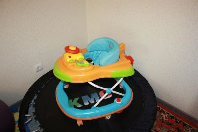 Лот: 7099795. Фото: 1. ходунки. Ходунки, прыгунки, качели