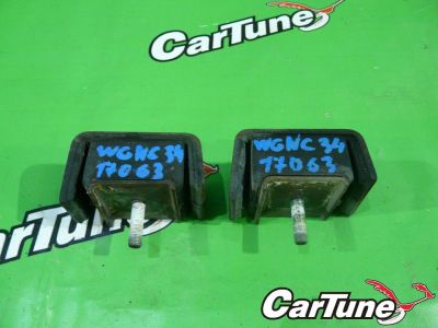 Лот: 10597766. Фото: 1. подушка двс nissan stagea WGNC34... Двигатель и элементы двигателя