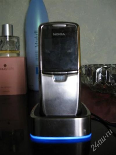 Лот: 884372. Фото: 1. nokia 8800 оригинал. повторные... Кнопочные мобильные телефоны