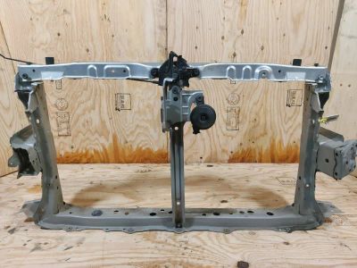 Лот: 18886712. Фото: 1. Рамка радиатора Toyota Aqua NHP10... Кузов