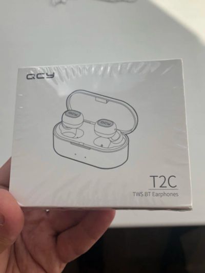 Лот: 14727764. Фото: 1. Беспроводные наушники Qcy T2C... Наушники, гарнитуры