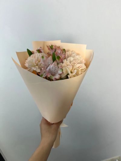 Лот: 23359063. Фото: 1. Букет-комплимент быстрые торги. Свежие цветы