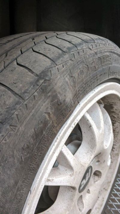 Лот: 17688464. Фото: 1. Toyo DRB 195/50R15 леченые и грыжастые. Шины