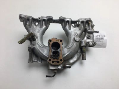 Лот: 20393638. Фото: 1. Коллектор впускной Nissan Avenir... Двигатель и элементы двигателя