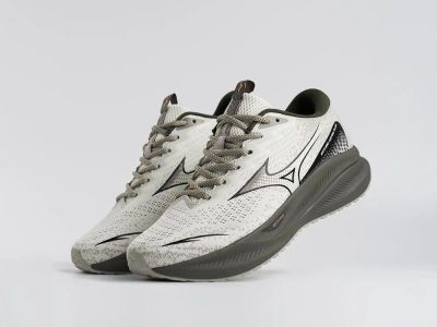 Лот: 25393812. Фото: 1. Кроссовки Mizuno ASTRO PLUS. Кеды, кроссовки, слипоны