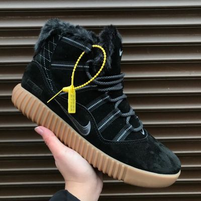 Лот: 12628536. Фото: 1. Ботинки Nike Air Urban Outdoor. Ботинки, полуботинки