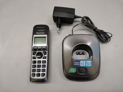 Лот: 17642781. Фото: 1. Телефон Panasonic KX-TG2511RU... DECT и радиотелефоны