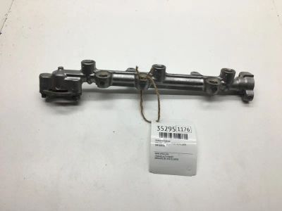 Лот: 20387409. Фото: 1. Рейка топливная Mitsubishi Pajero... Топливная система